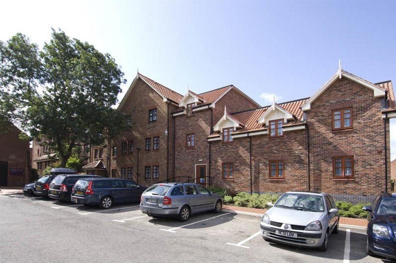 Premier Inn York City - Blossom St North — Photos 3